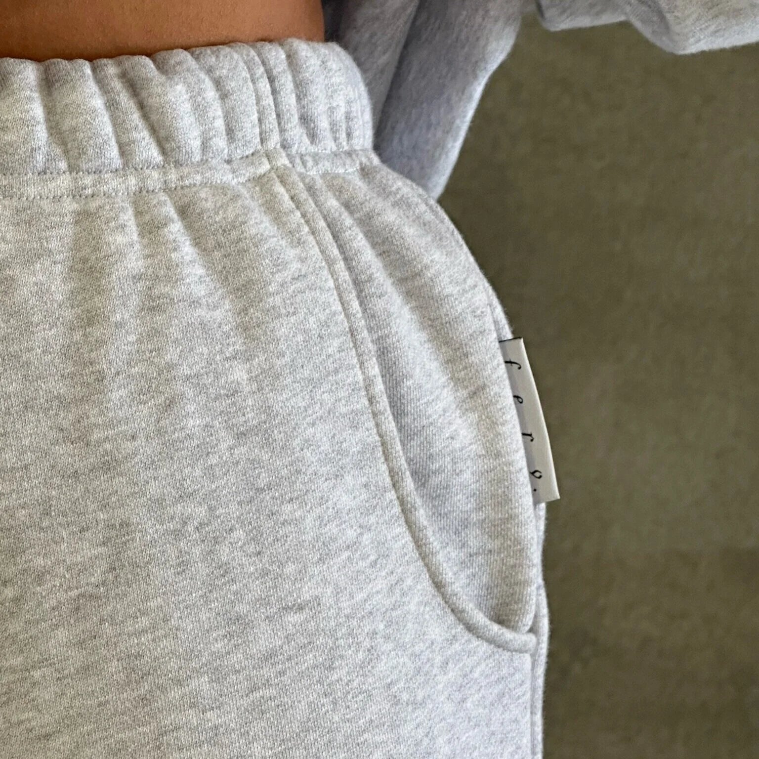 02. TRACK PANT - GREY