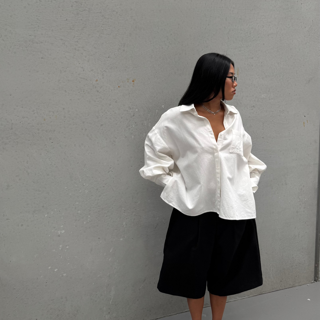 08. BUTTON UP